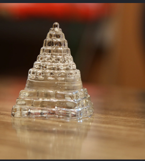 Shri Yantra — 3D Sphatik Crystal Meru